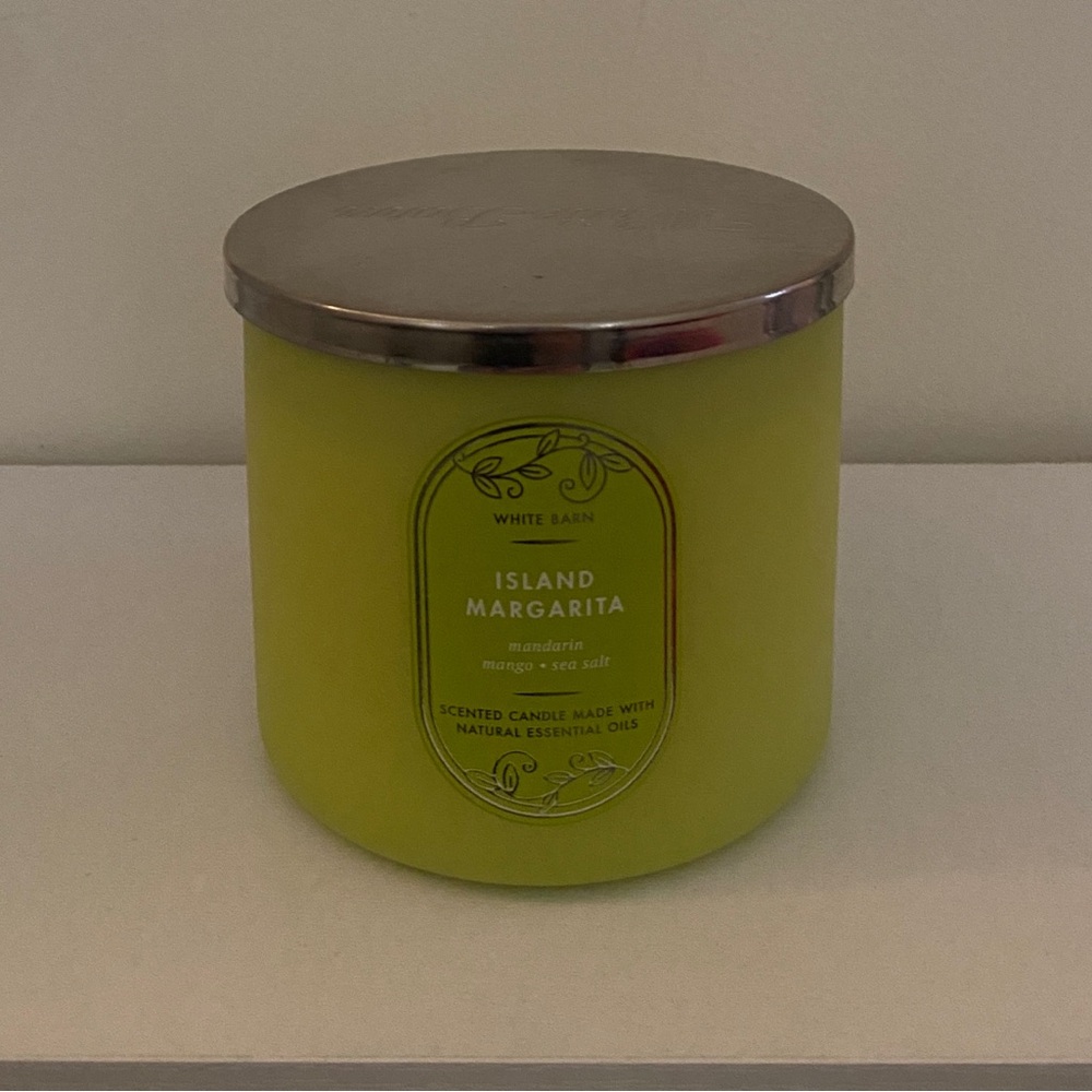 White Barn Island Margarita 3 Wick Candle